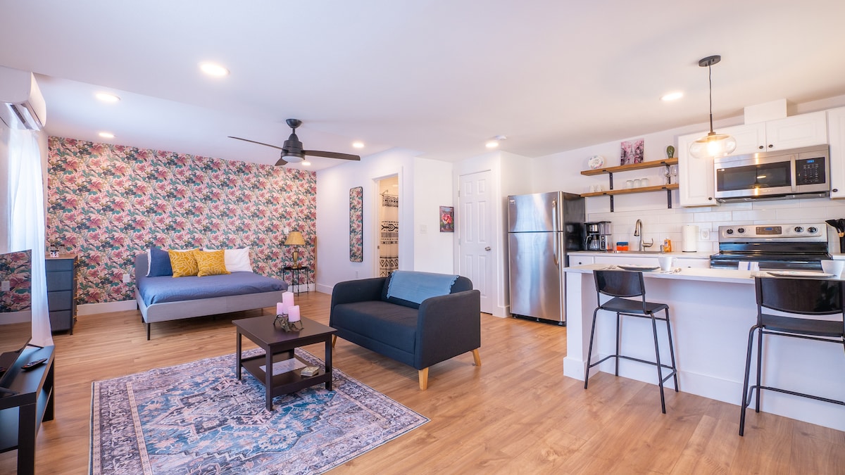 Park Ave Studio 7